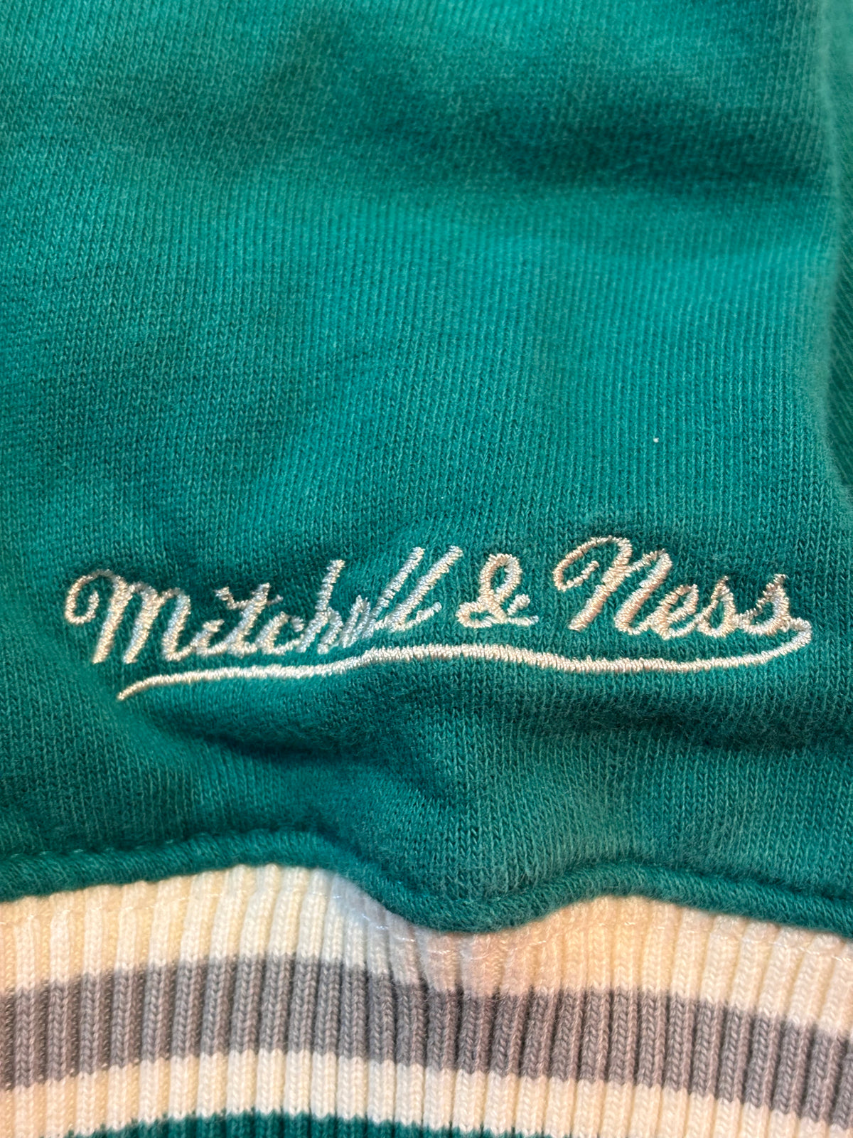 Mitchell & Ness Philadelphia Eagles Throwback Chenille Patch Hoodie Green Men’s 2XL
