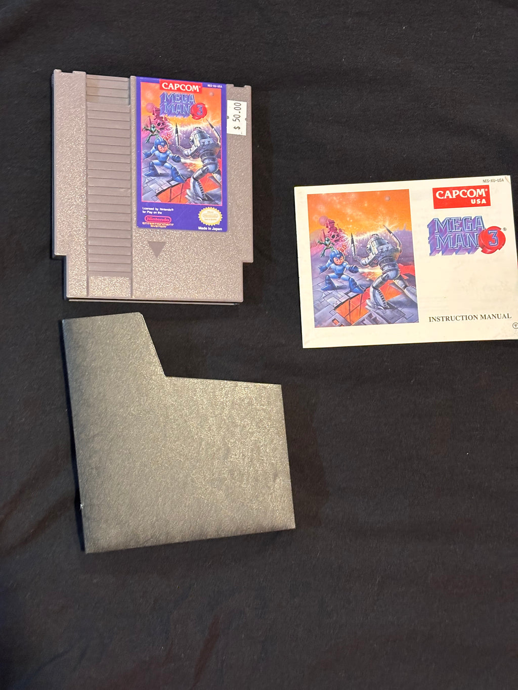 Mega Man 3 w/ Manual (NES) retro video game — Mac's Retro Hub - photo 2