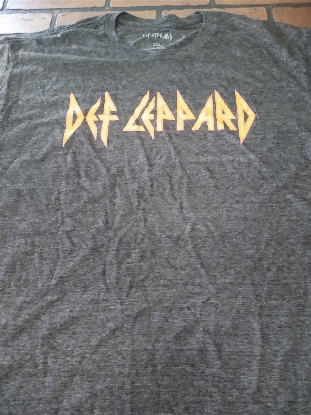 DEF LEPPARD - Retro Distressed Logo Combed Cotton Men's T-shirt ~Never Worn~ 2XL graphic t-shirt — Mac's Retro Hub