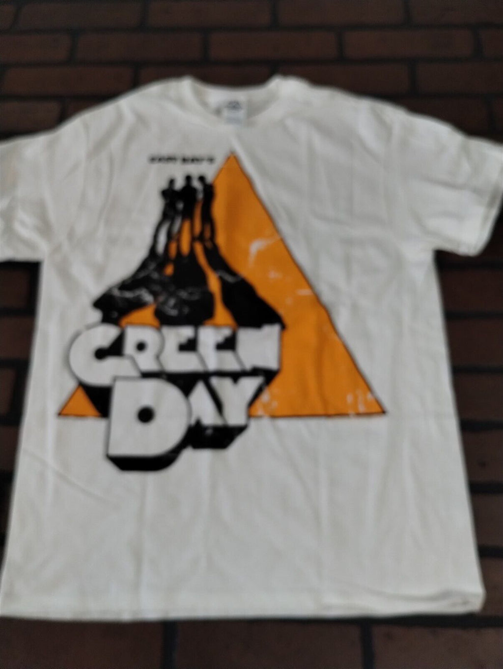 GREEN DAY - 2010 Ultra Violet White T-shirt ~Never Worn~ M XL graphic t-shirt — Mac's Retro Hub