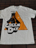 GREEN DAY - 2010 Ultra Violet White T-shirt ~Never Worn~ M XL graphic t-shirt — Mac's Retro Hub