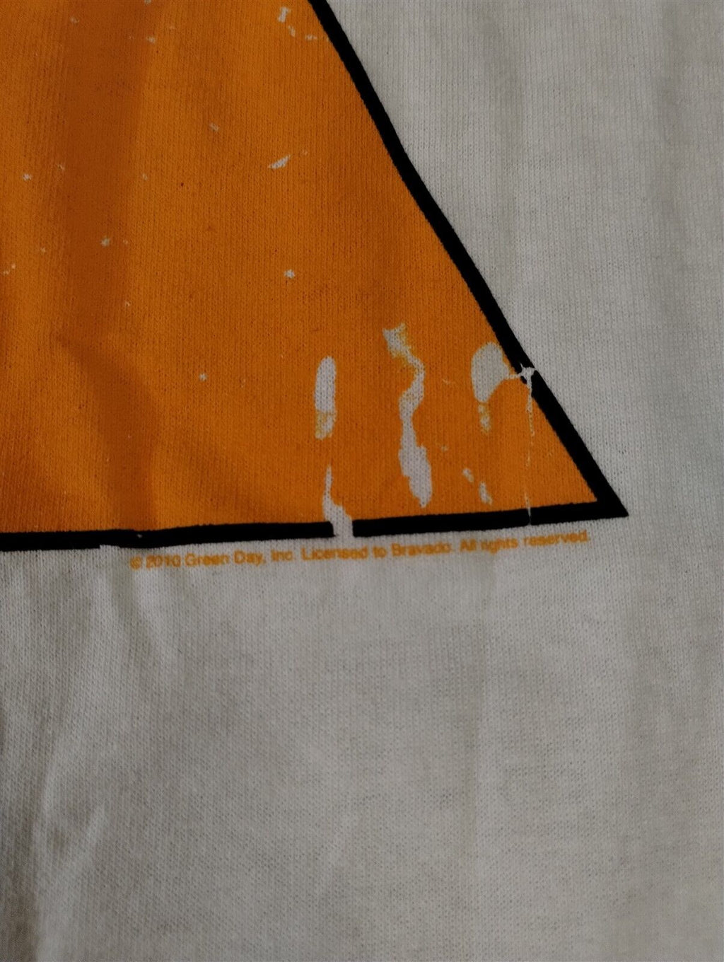 GREEN DAY - 2010 Ultra Violet White T-shirt ~Never Worn~ M XL graphic t-shirt — Mac's Retro Hub