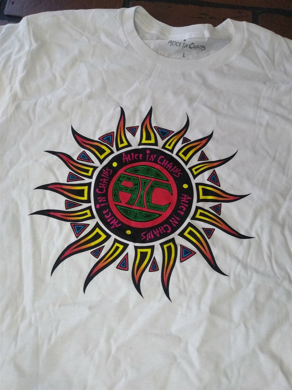 ALICE IN CHAINS - AIC Sun Men's T-shirt ~Never Worn~ L 2XL graphic t-shirt — Mac's Retro Hub