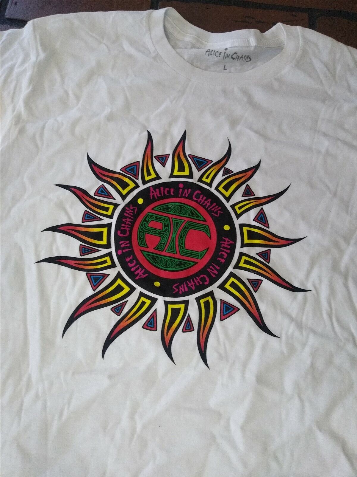 ALICE IN CHAINS - AIC Sun Men's T-shirt ~Never Worn~ L 2XL graphic t-shirt — Mac's Retro Hub