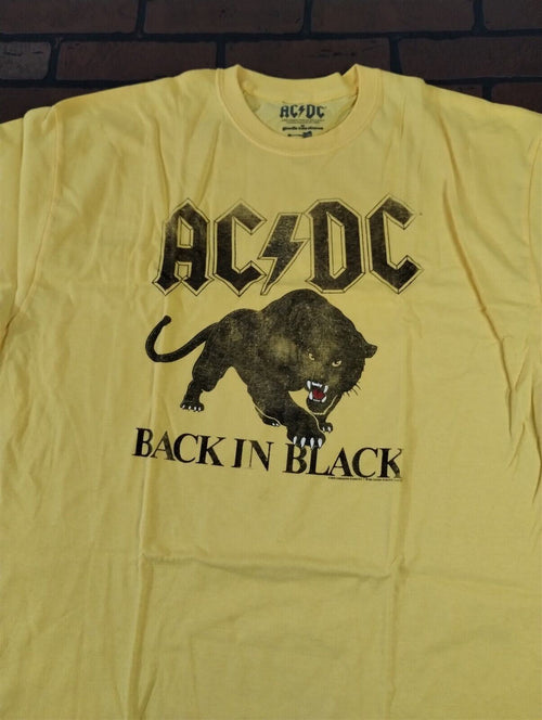 AC/DC Back in Black Cougar 2022 Men's T-Shirt – Official, New — Mac's Retro Hub