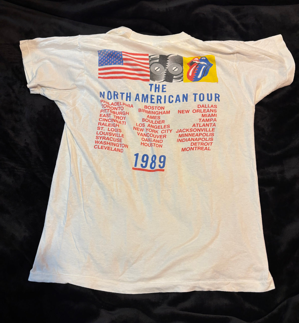 Vintage 1989 Rolling Stones “9 Tongues” North American Tour T-Shirt – XL
