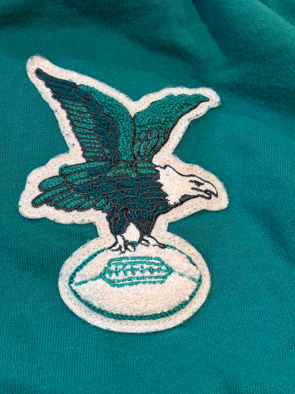 Mitchell & Ness Philadelphia Eagles Throwback Chenille Patch Hoodie Green Men’s 2XL