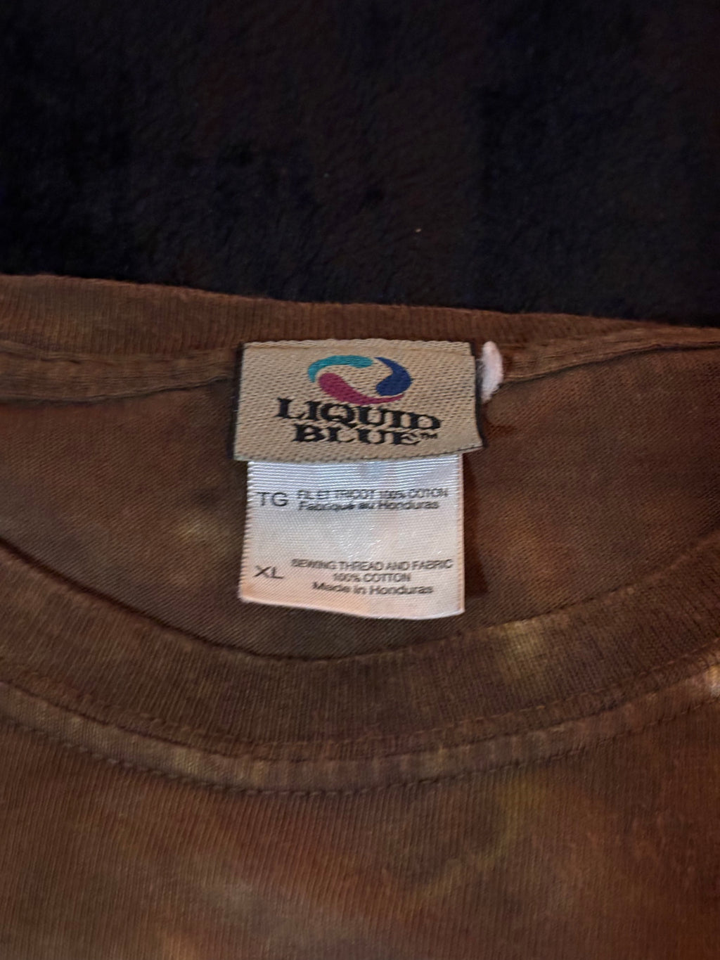 Liquid Blue brand size TG/XL neck tag on Aerosmith tee