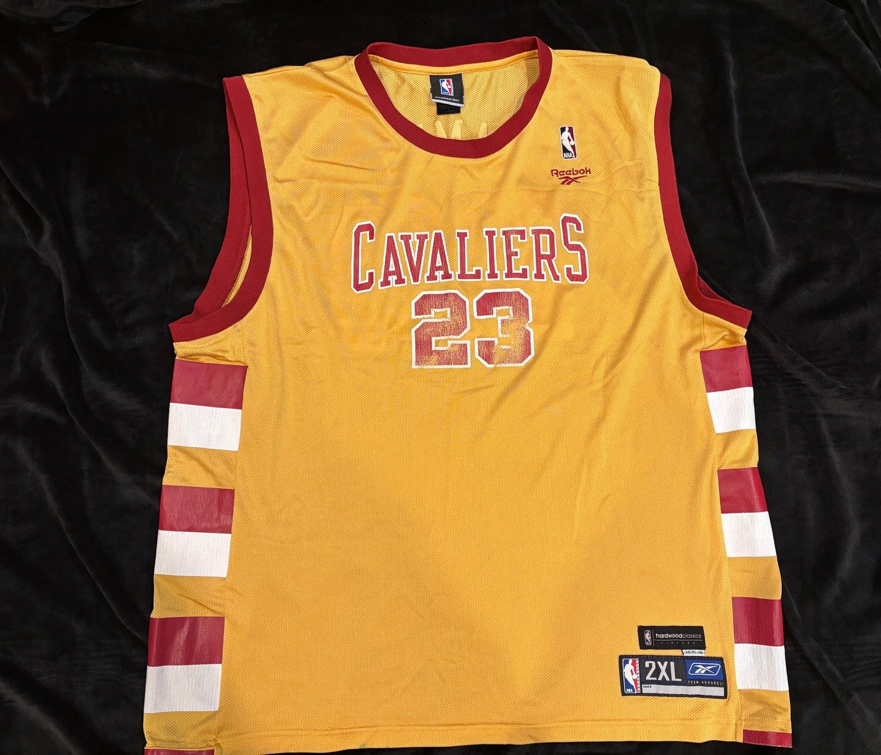 Reebok Cleveland Cavaliers LeBron James #23 Hardwood Classics gold throwback jersey front
