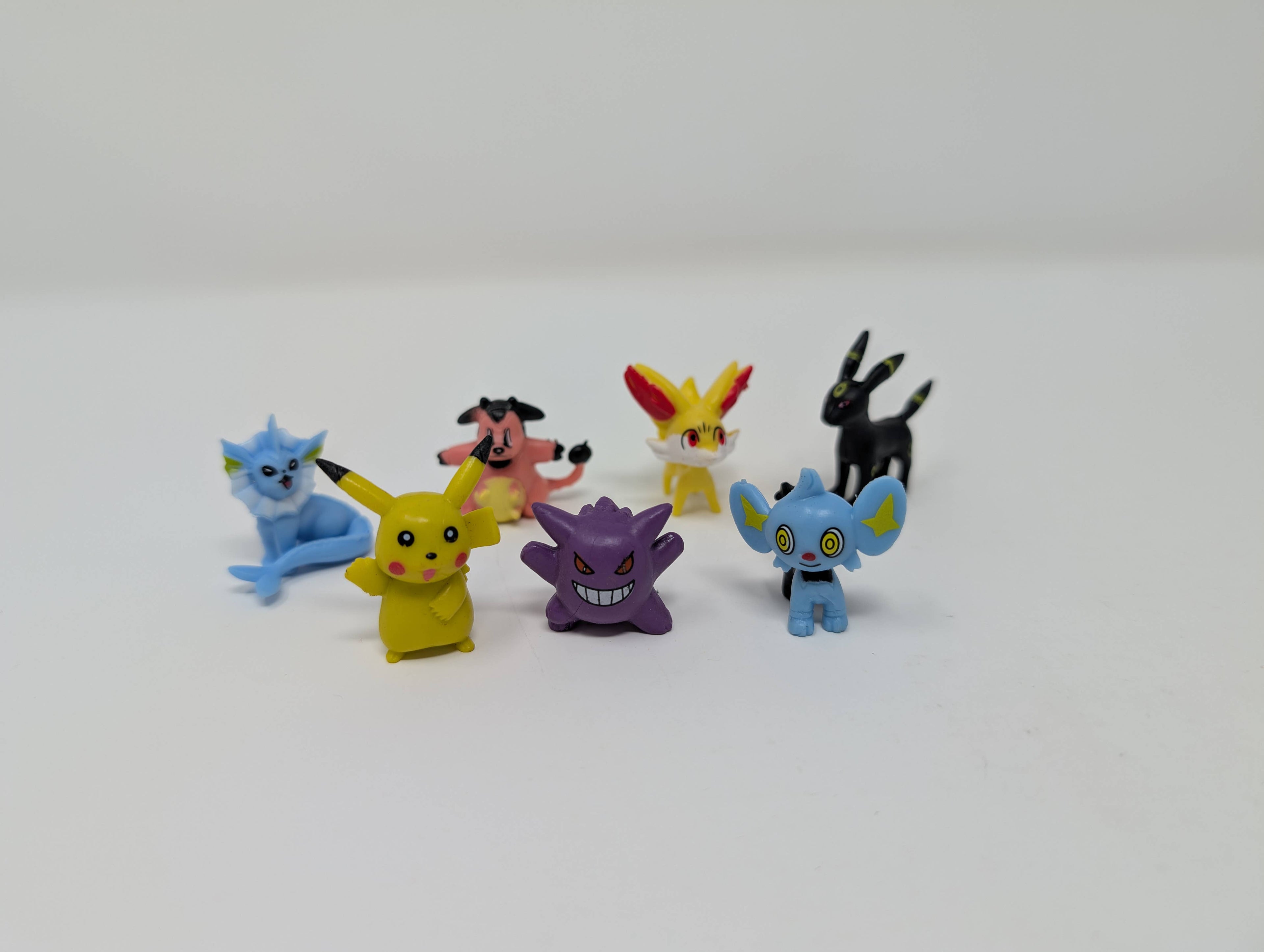Mystery Pokémon Figurines - Crackable Pokéballs