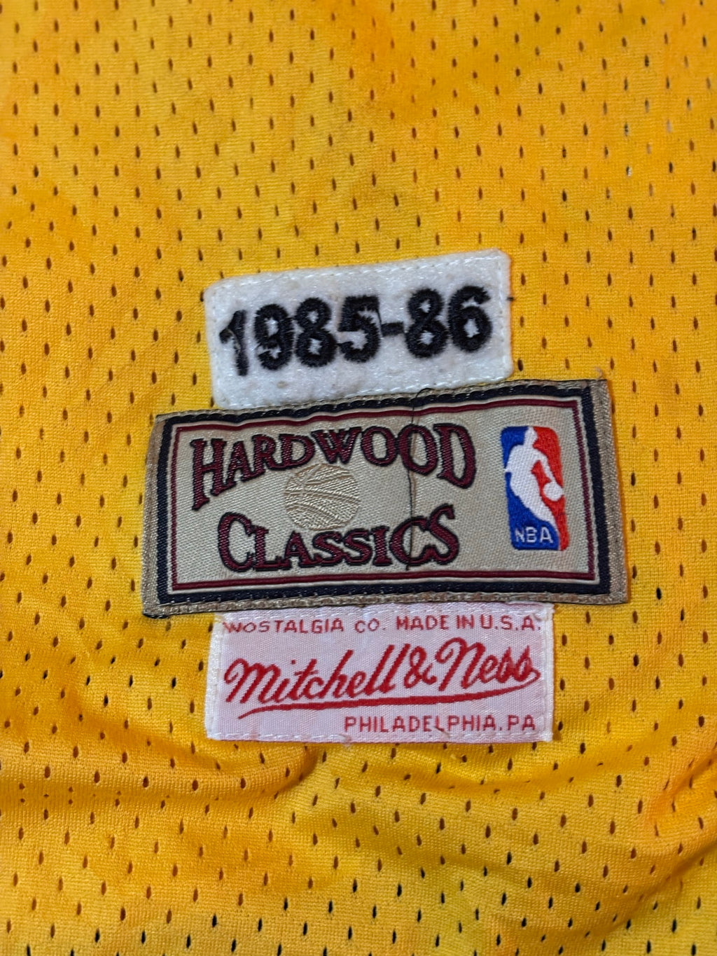 Magic Johnson #32 back with factory embroidered facsimile signature - NOT autographed