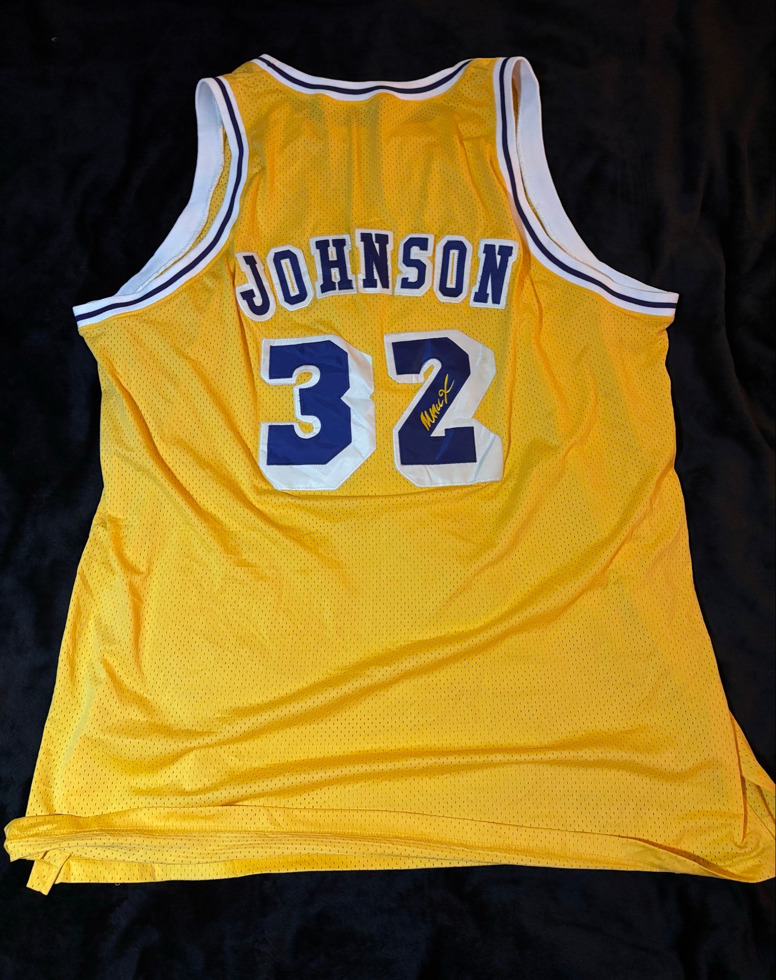Mitchell & Ness Hardwood Classics 1985-86 Signature Edition patch