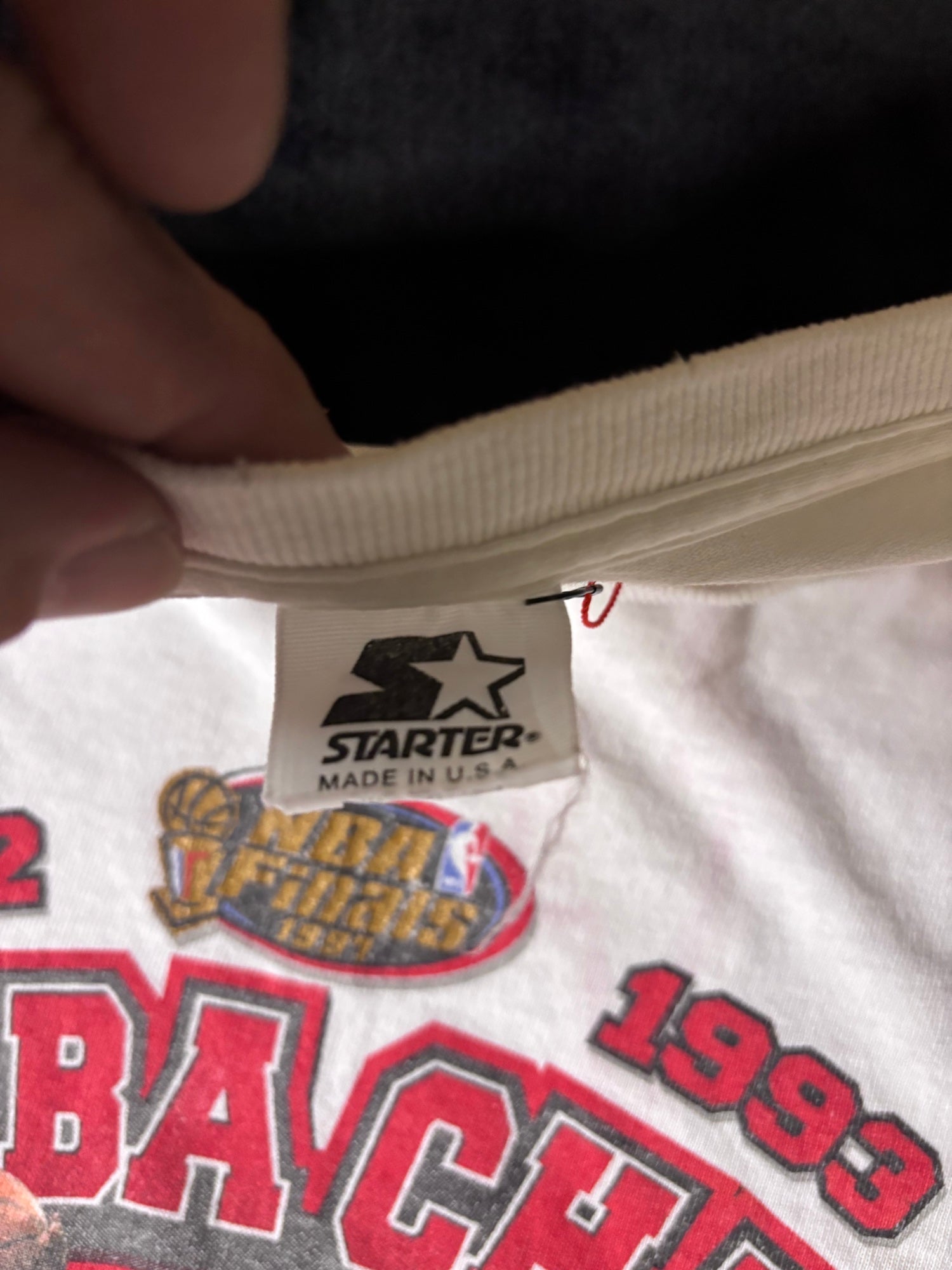1997 Starter Bulls Team Photo tee