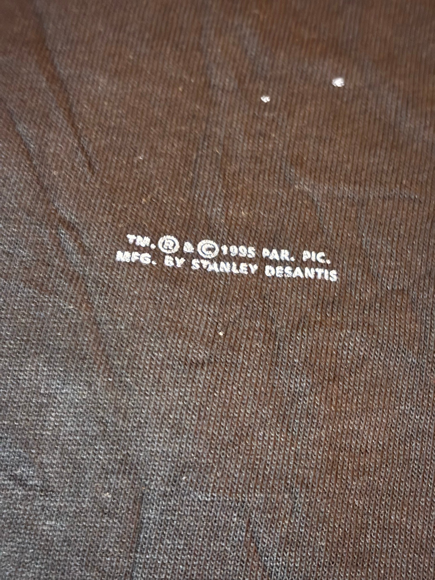 1995 Paramount copyright print inside Voyager tee